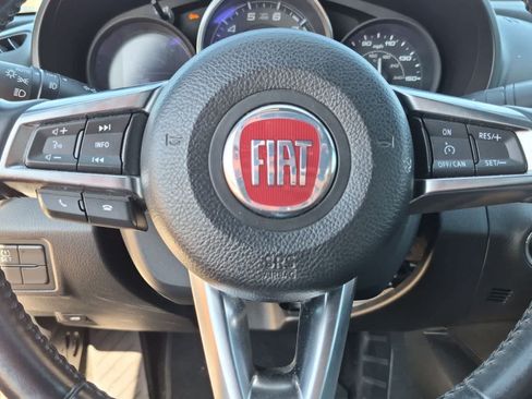 Used 2017 FIAT 124 Spider Lusso RWD image 21