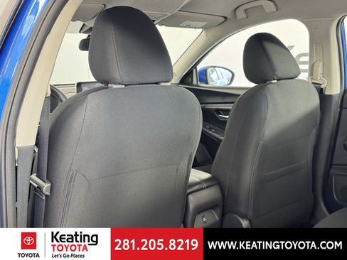 Used 2025 Nissan Sentra SV image 16