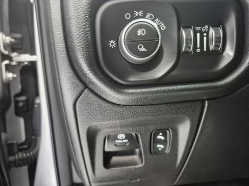 Used 2021 RAM 1500 Laramie w/ Sport Appearance Package image 15