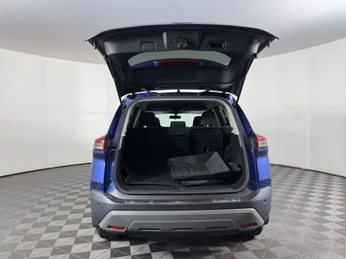 Used 2022 Nissan Rogue SV image 45