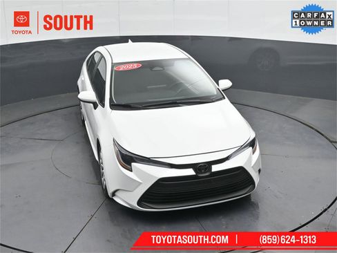 Used 2025 Toyota Corolla LE image 43