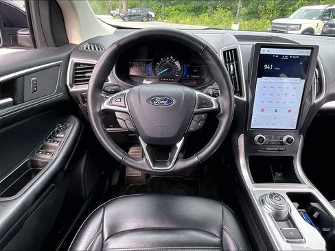 Used 2024 Ford Edge SEL AWD/4WD image 16