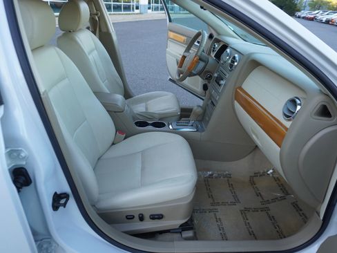 Used 2008 Lincoln MKZ image 10