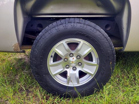 Used 2009 Chevrolet Silverado 1500 LT RWD image 9