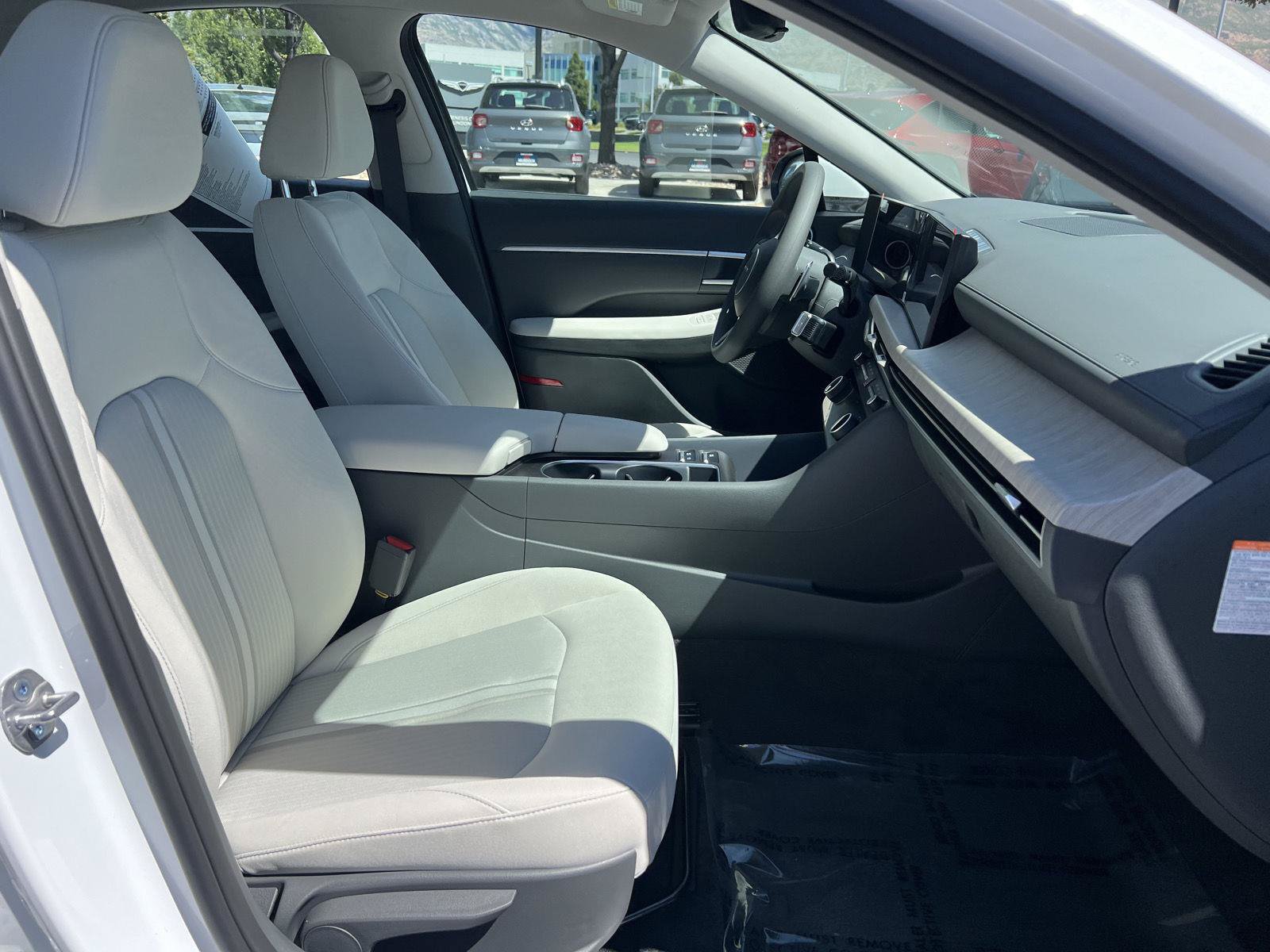 New 2026 Hyundai Sonata Blue FWD image 17