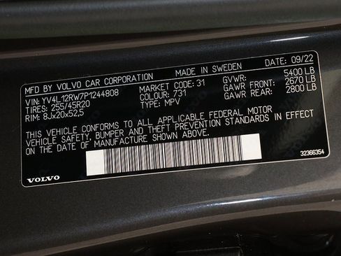 Used 2023 Volvo XC60 B5 Plus w/ Protection Package Premier image 30