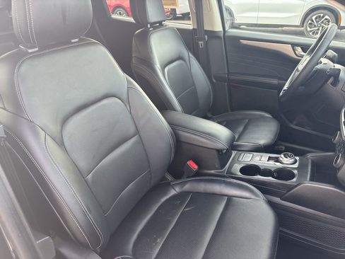 Used 2022 Ford Escape SEL image 24