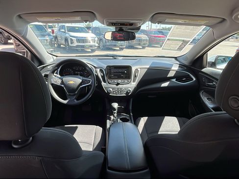 Used 2024 Chevrolet Malibu LT FWD image 25