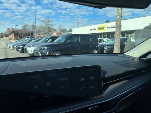 Used 2025 Kia K5 LXS image 36