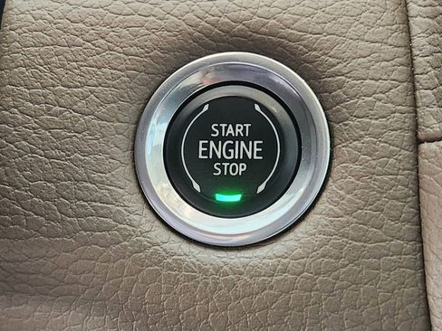 Used 2023 GMC Yukon Denali RWD image 22