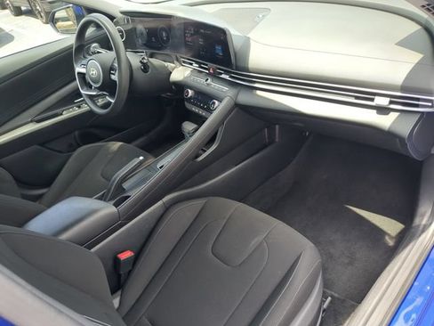 Used 2024 Hyundai Elantra SEL FWD image 13