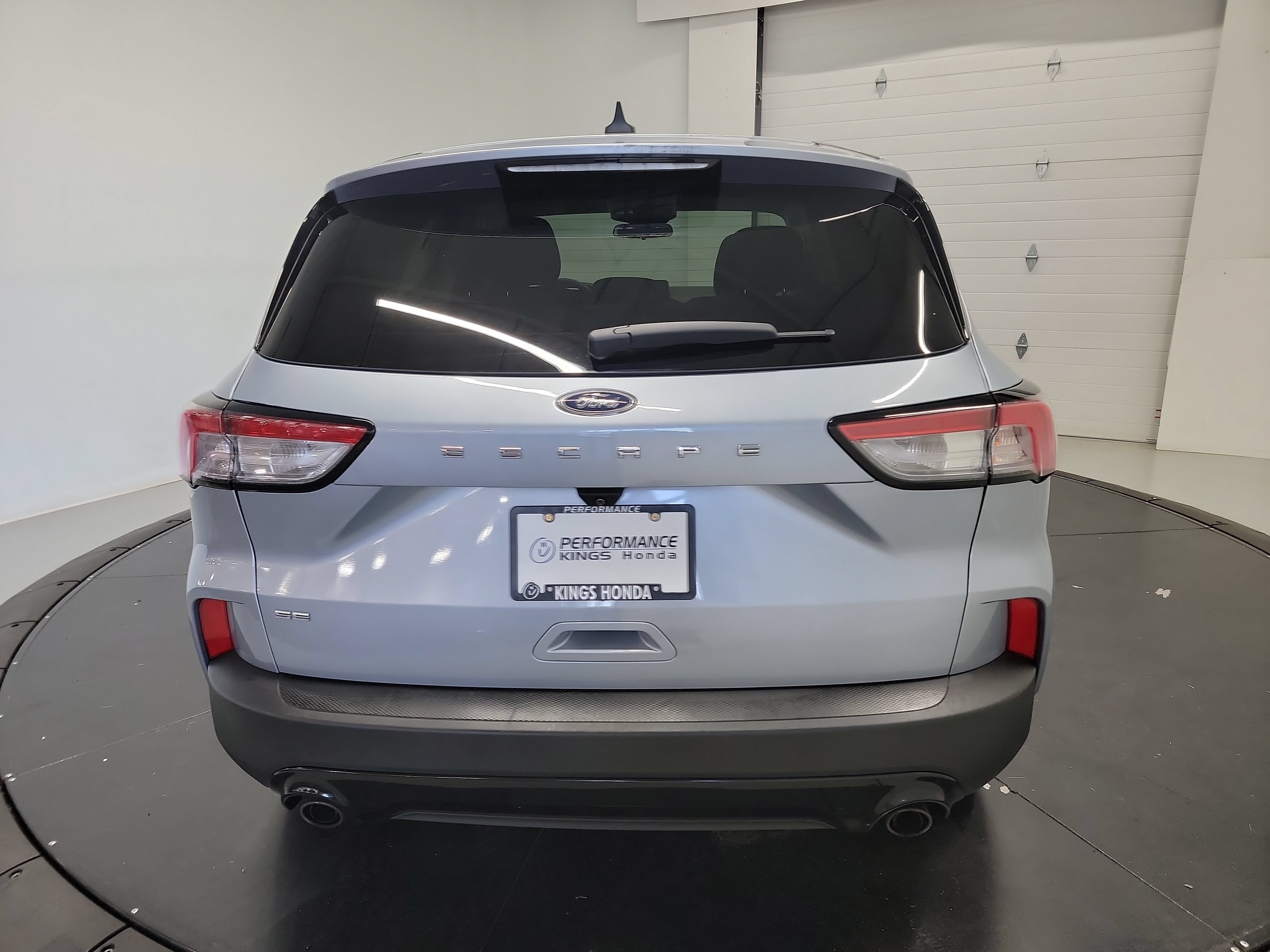 Used 2022 Ford Escape SE w/ SE Sport Appearance Package FWD image 8