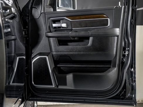 Used 2024 RAM 2500 Laramie w/ Safety Group AWD/4WD image 35