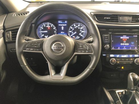 Used 2018 Nissan Rogue SV image 22