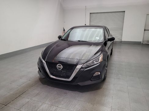 Used 2022 Nissan Altima 2.5 SV FWD image 15