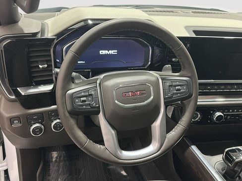 Used 2024 GMC Sierra 1500 SLT w/ SLT Premium Package image 10