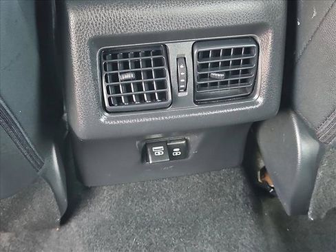 Used 2025 Toyota Camry SE FWD image 23