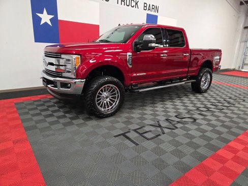 Used 2019 Ford F250 Lariat w/ Lariat Ultimate Package AWD/4WD image 2