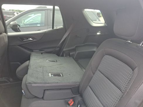 Used 2026 Chevrolet Equinox LT AWD/4WD image 10