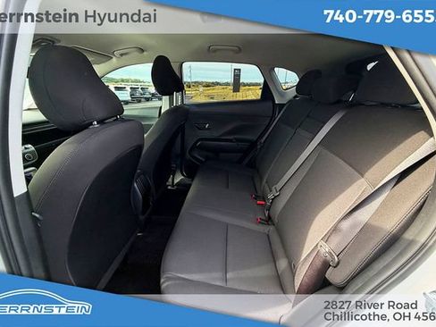 Certified 2025 Hyundai Kona SE AWD/4WD image 23