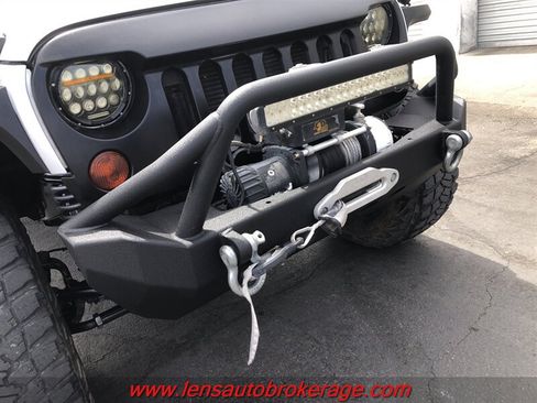 Used 2012 Jeep Wrangler Rubicon w/ Connectivity Group AWD/4WD image 18