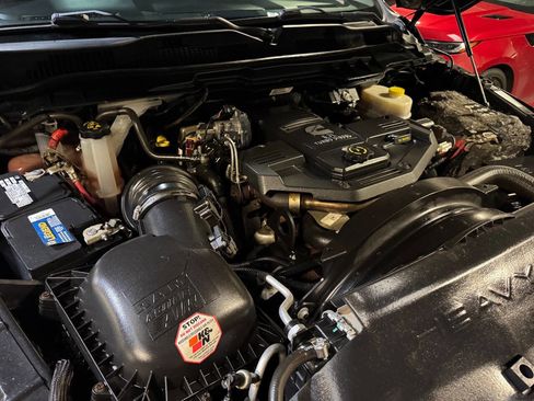 Used 2015 RAM 3500 Laramie w/ Black Appearance Group image 24