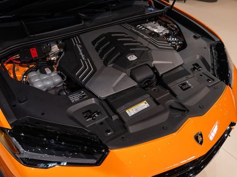Used 2024 Lamborghini Urus S AWD/4WD image 17