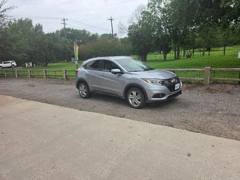 Used 2019 Honda HR-V EX image 4