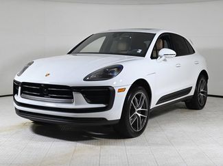 Certified 2024 Porsche Macan video 1