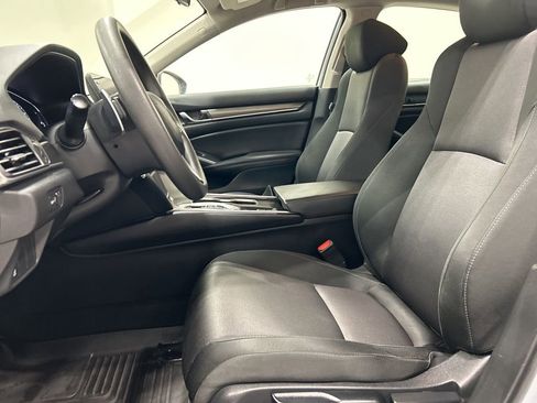 Used 2019 Honda Accord Hybrid image 10