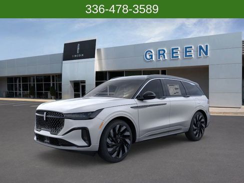 New 2026 Lincoln Nautilus Black Label w/ Jet Appearance Package image 1