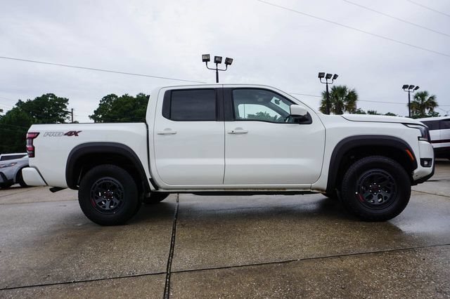 Used 2026 Nissan Frontier PRO-4X AWD/4WD image 3