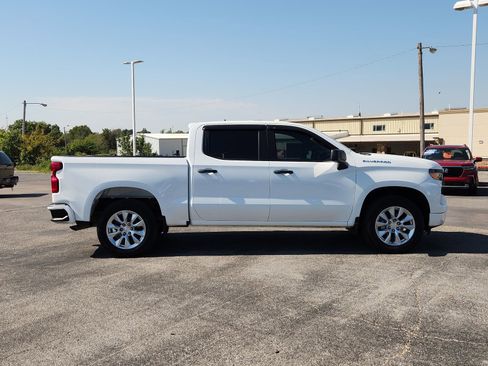 Used 2022 Chevrolet Silverado 1500 Custom image 7