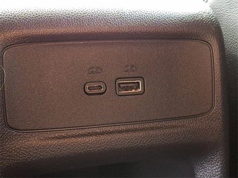 Used 2025 Buick Envista Sport Touring w/ Convenience I Package image 11