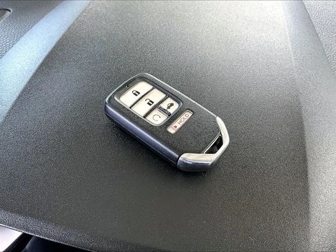 Used 2020 Honda Civic Sport image 31