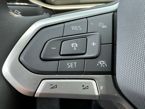 New 2026 Volkswagen Jetta SE FWD image 24