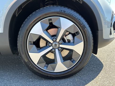 New 2026 Volvo XC40 B5 Plus w/ Protection Package Premier image 10