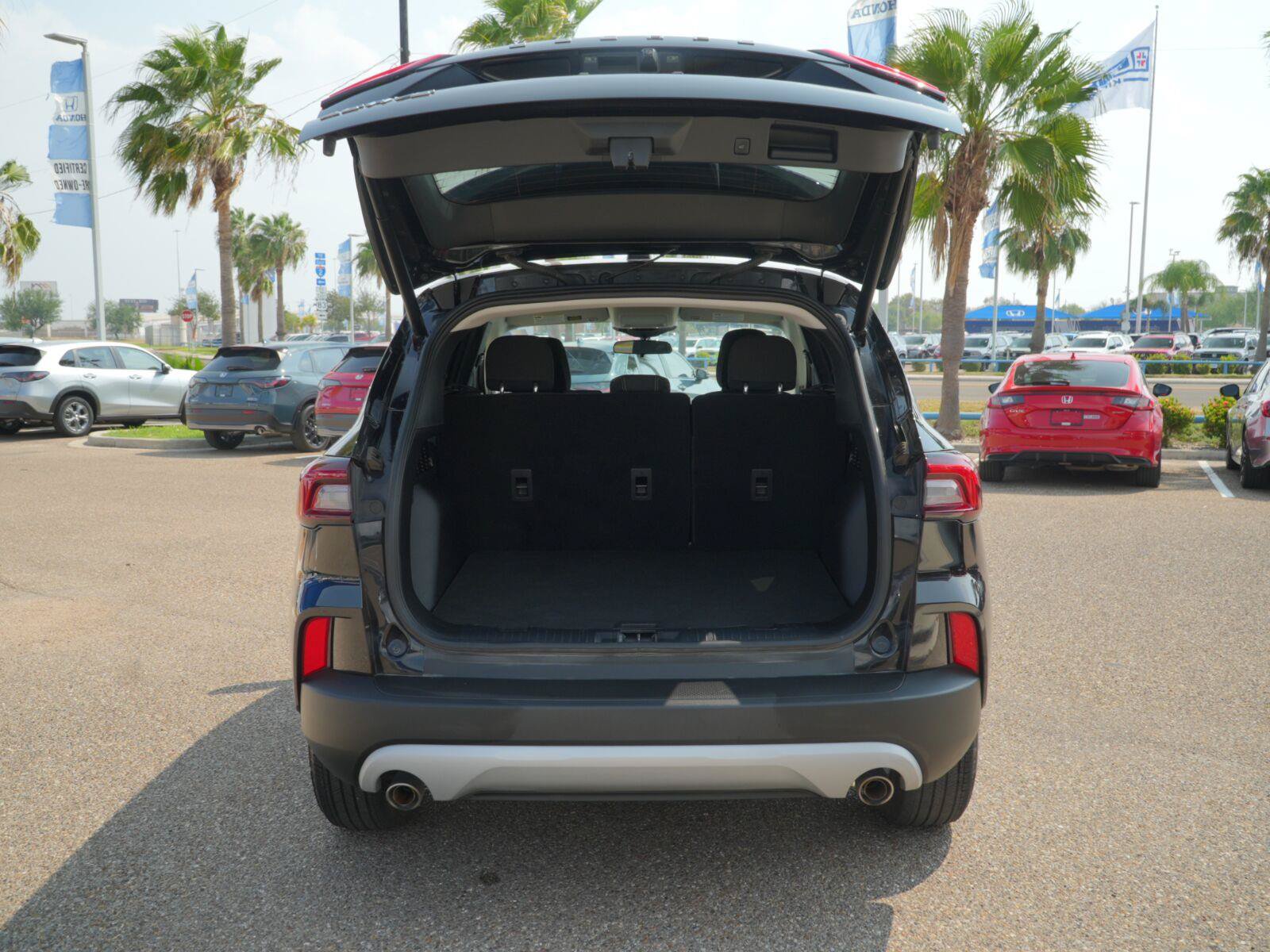 Used 2024 Ford Escape Active FWD image 11