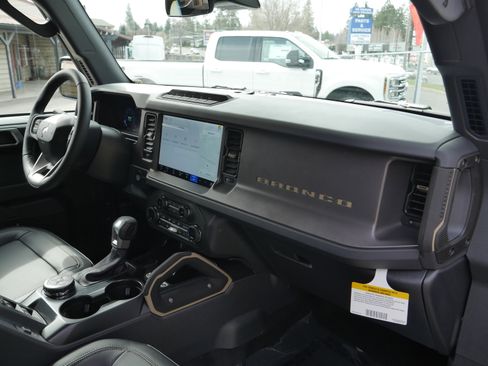 New 2026 Ford Bronco Badlands AWD/4WD image 28
