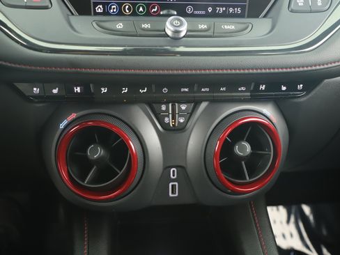 Used 2022 Chevrolet Blazer RS w/ Enhanced Convenience Package image 8