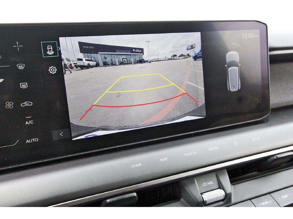 Used 2024 Kia EV9 Light Long Range RWD image 28