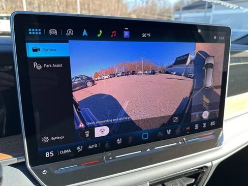 New 2026 Volkswagen Tiguan SEL R-Line image 27