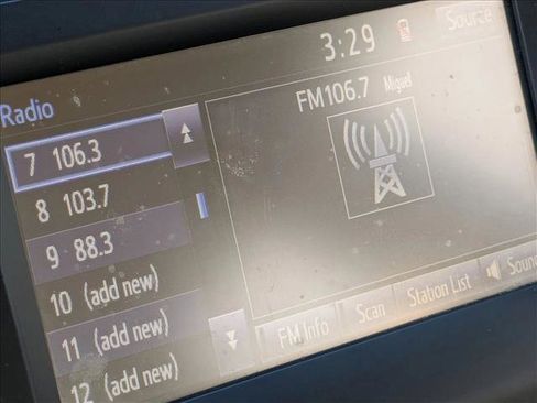 Used 2017 Toyota Camry LE image 12