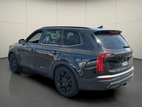 Used 2021 Kia Telluride SX w/ SX Prestige Package image 5