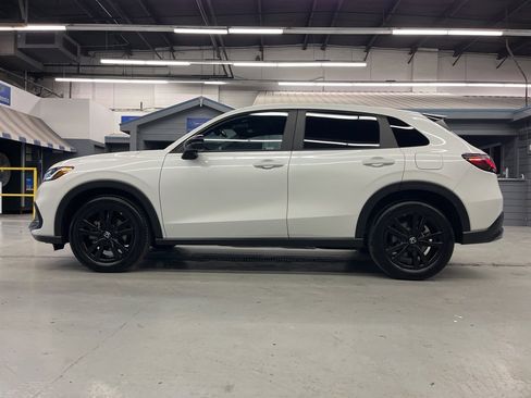 Used 2026 Honda HR-V Sport image 4