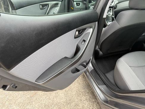 Used 2012 Hyundai Elantra GLS w/ Preferred Pkg 3 FWD image 27