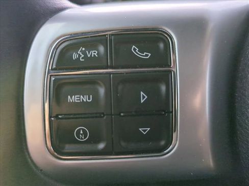 Used 2016 Jeep Wrangler Unlimited Rubicon image 15