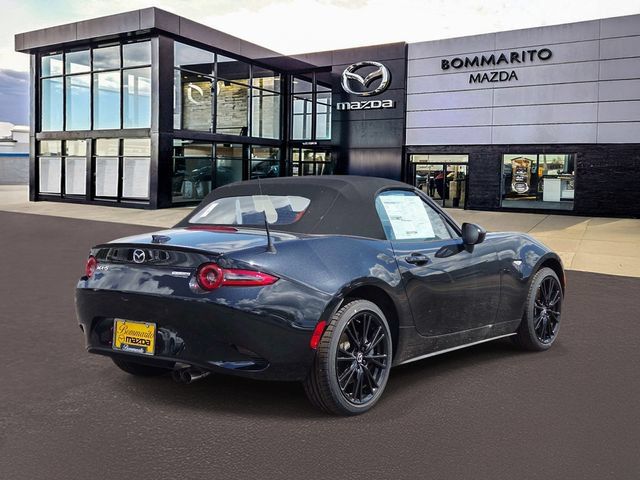 New 2026 MAZDA MX-5 Miata Club w/ Weather Package RWD image 3