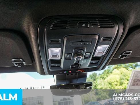Used 2024 GMC Yukon Denali Ultimate AWD/4WD image 36
