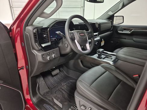 New 2026 GMC Sierra 1500 SLT image 10